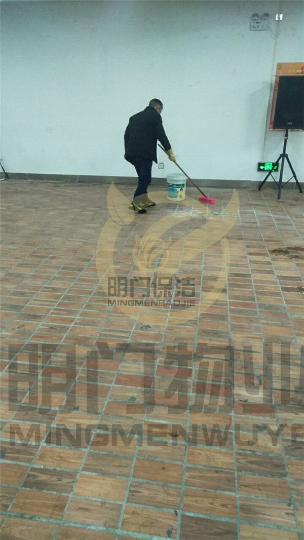 重慶地板清潔的小技巧！